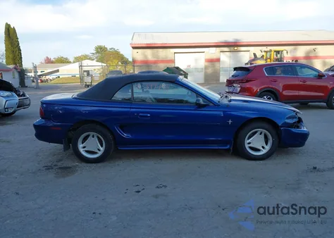 1996 Ford Mustang z USA, uszkodzony, nr VIN 1FALP4442TF140541